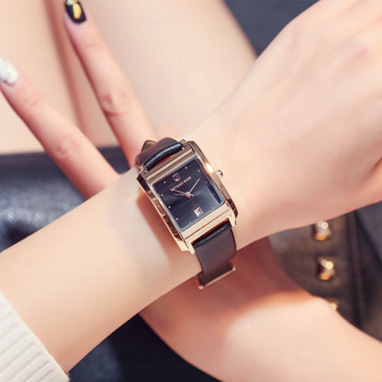 Đồng hồ nữ dây da mặt vuông màu đen sành điệu Ostrich King ĐHĐ4704