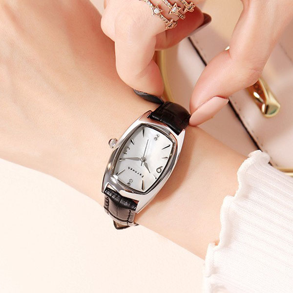 Đồng hồ nữ dây da mặt chữ nhật oval đen quý phái Fernweh ĐHĐ20103