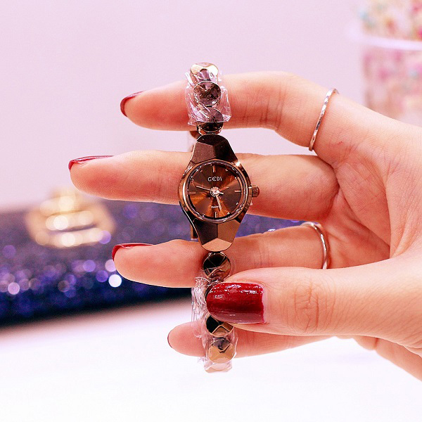 Đồng hồ nữ dây kim loại mặt tròn size nhỏ màu cà phê sành điệu Gedi ĐHĐ19801