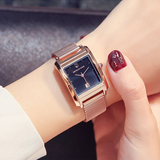 Đồng hồ nữ dây kim loại vàng mặt vuông đen quý phái ĐHĐ4803