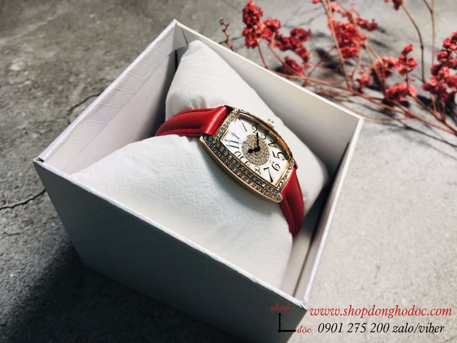 Đồng hồ nữ dây da đỏ mặt chữ nhật oval trắng đính đá viền vàng sang chảnh Guou ĐHĐ12907