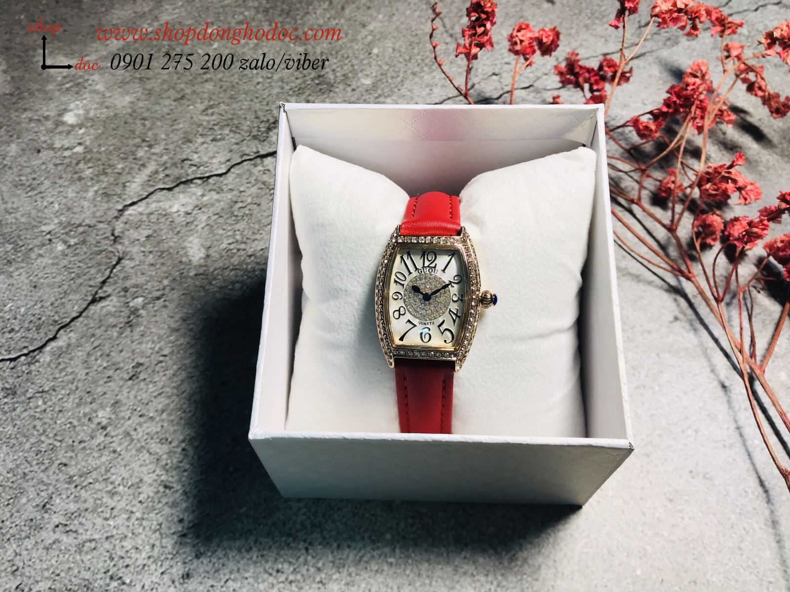 Đồng hồ nữ dây da đỏ mặt chữ nhật oval trắng đính đá viền vàng sang chảnh Guou ĐHĐ12907
