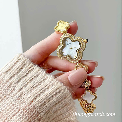 Đồng hồ nữ cỏ bốn lá dây kim loại mặt nhỏ màu vàng ĐHĐ48403