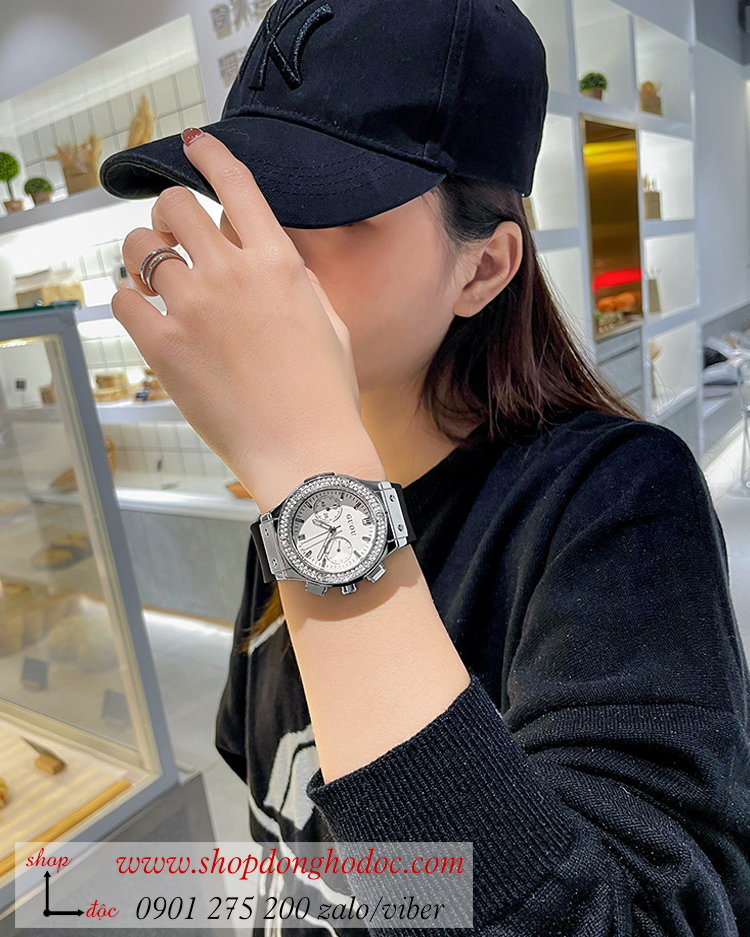 Đồng hồ Guou nữ dây cao su mặt tròn size to đính đá đen cá tính ĐHĐ35601 Đồng hồ Guou nữ dây cao su mặt tròn size to đính đá đen cá tính ĐHĐ35601