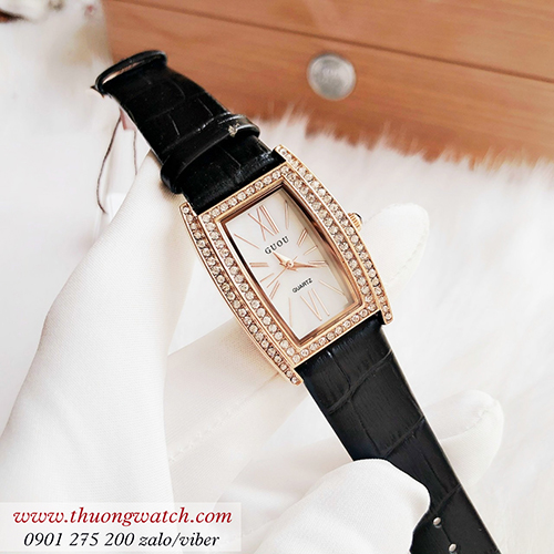 dong-ho-guou-8225-day-da-mat-chu-nhat-oval-dinh-da-den-thanh-lich-dhd43001