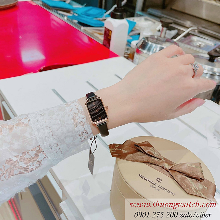 Đồng hồ Guou nữ dây da mặt chữ nhật size nhỏ đen thanh lịch ĐHĐ43102 Đồng hồ Guou nữ dây da mặt chữ nhật size nhỏ đen thanh lịch ĐHĐ43102