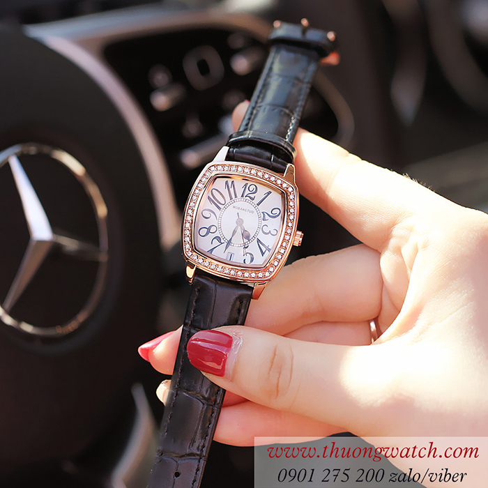 Đồng hồ nữ dây da mặt vuông đính đá đen thanh lịch ĐHĐ42701