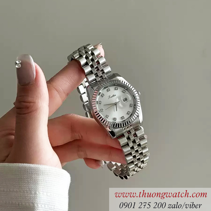 Đồng hồ nữ Scottie dây kim loại mặt tròn bạc sang chảnh ĐHĐ46905 Đồng hồ nữ Scottie dây kim loại mặt tròn bạc sang chảnh ĐHĐ46905
