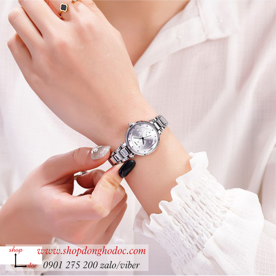 dong-ho-nu-size-nho-skmei-day-kim-loai-mat-tron-bac-thoi-thuong-dhd26201